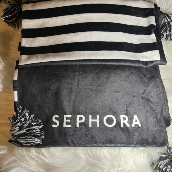 SEPHORA velour black and white soft scarf - Picture 2 of 2